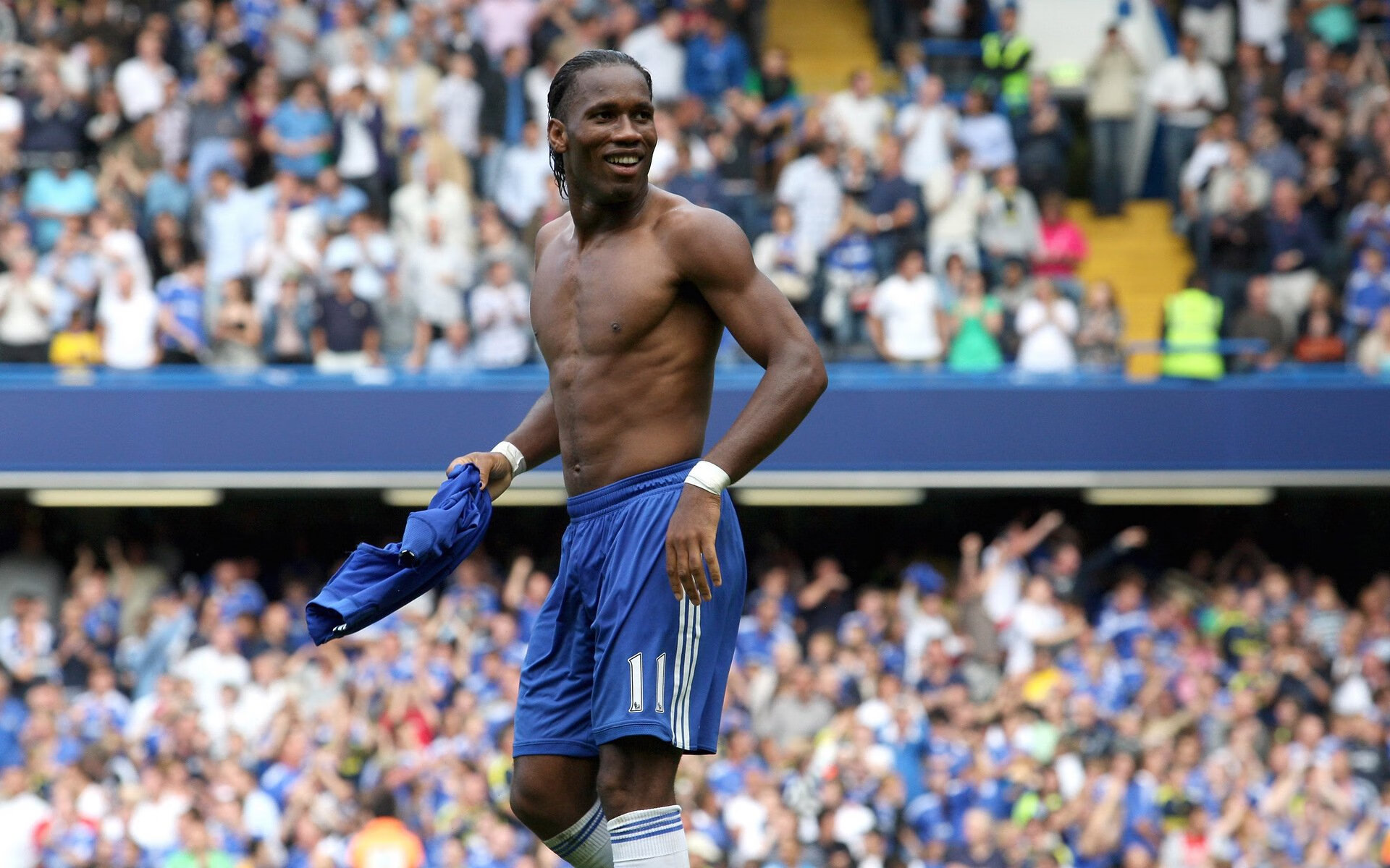 F1历史最快圈速纪录被刷新,f1最快圈速可以拿一分